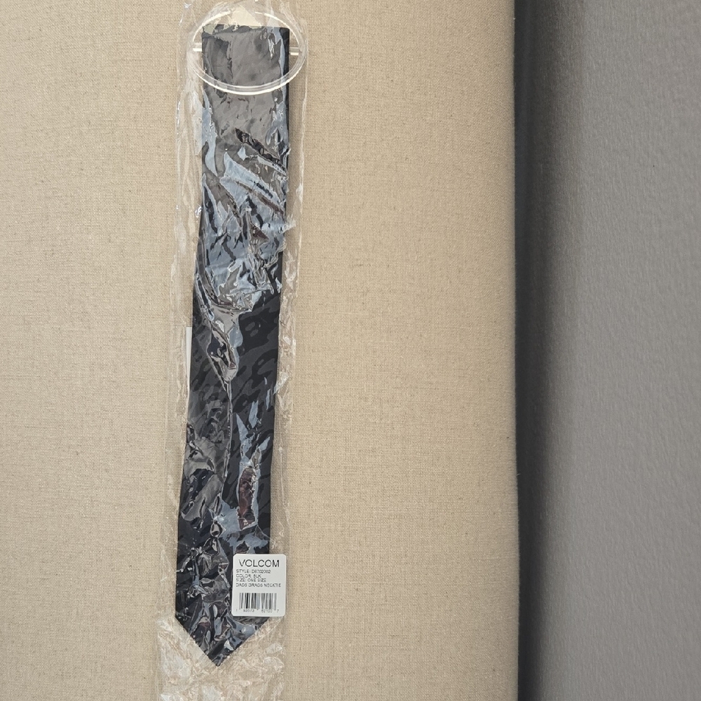 Volcom Black Slim Tie With Subtle Pattern - image 4